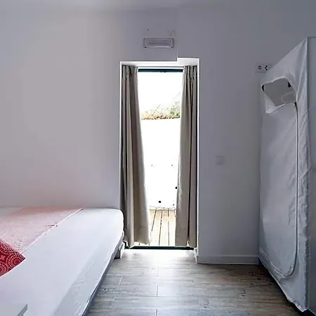 Sunshine - From 18 To 40 Years Only - Youth * Foz do Arelho