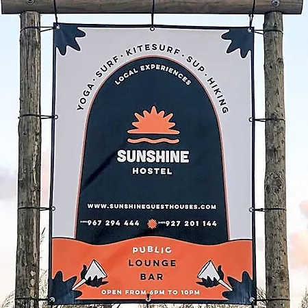 Sunshine - From 18 To 40 Years Only - Youth Hostel